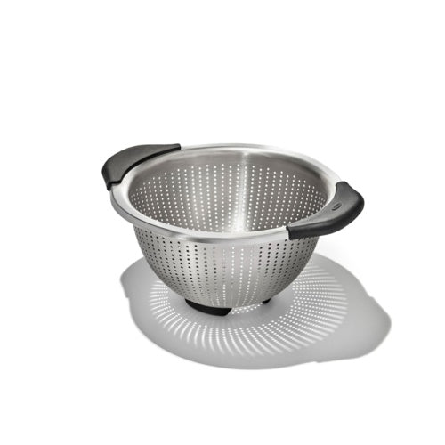 OXO GOOD GRIPS STAINLESS STEEL 3-QT/2.8L COLANDER