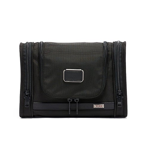 Alpha 3 Hanging Travel Kit