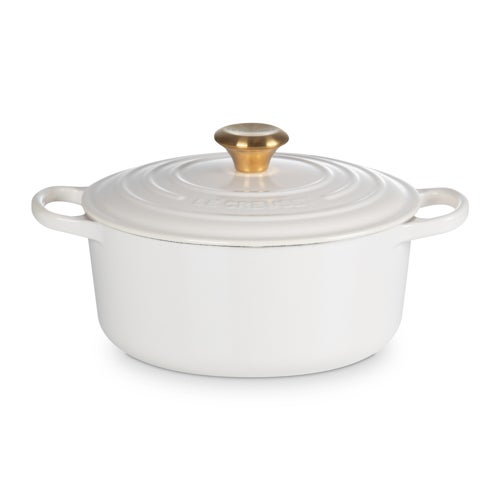 4.5qt Signature Cast Iron Round Dutch Oven Cream