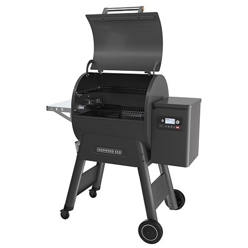 IRONWOOD 650 SMART PELLET GRILL/SMOKER W/ PELLET SENSOR