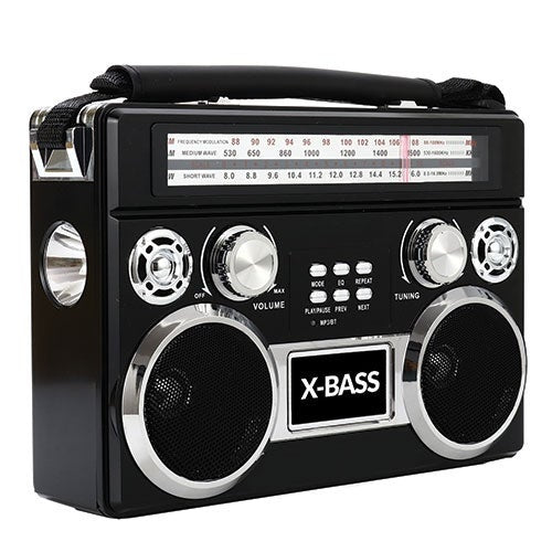 PORTABLE 3 BAND RADIO W/ BLUETOOTH & FLASHLIGHT