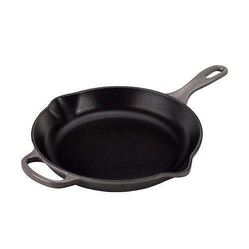 10.25" SIGNATURE CAST IRON SKILLET
