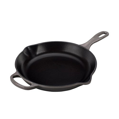 10.25" SIGNATURE CAST IRON SKILLET