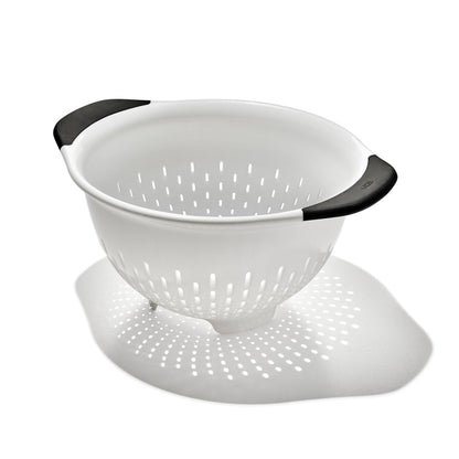 GOOD GRIPS 3QT PLASTIC COLANDER