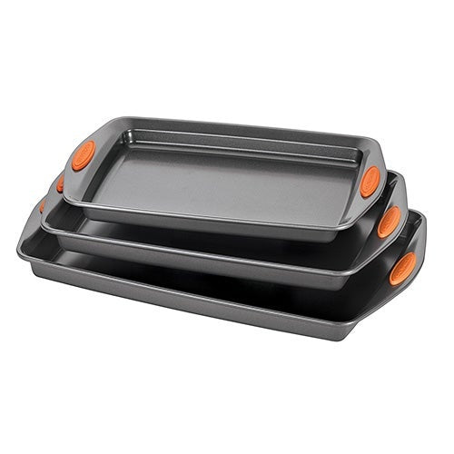 RACHAEL RAY 3 PIECE COOKIE PAN SET