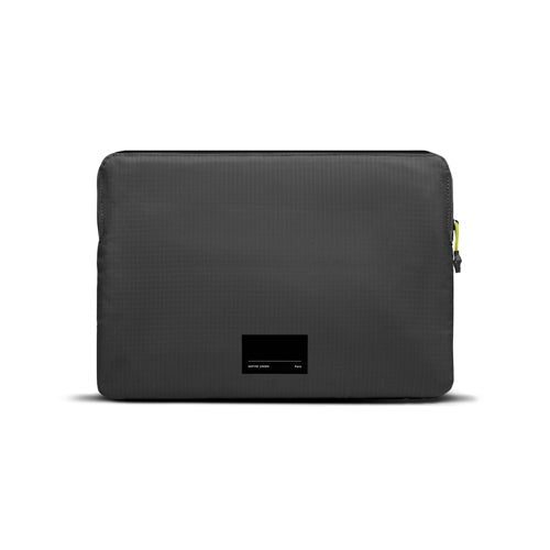 Ultralight Sleeve for 16" Macbook Black